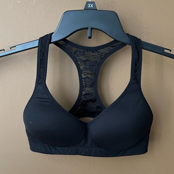 PINK YOGA Victoria's Secret Push-Up Black Lace Racerback Sports Bra Size S - Picture 1 of 3